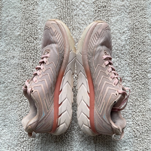 Hoka x OV Clifton 4 - Picture 3 of 5